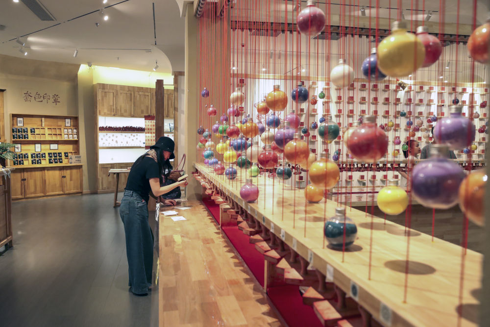 鏡觀·回響|丹青刻歲月 石窟映千年