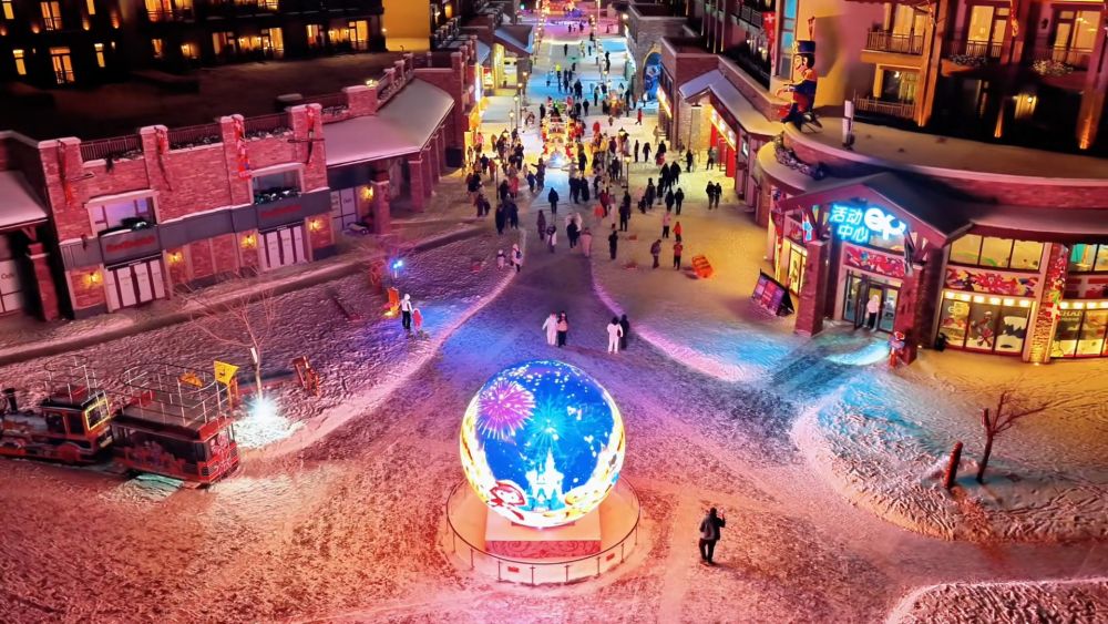 新华视点|一城一特色焕新文旅 夜经济激活消费新引擎