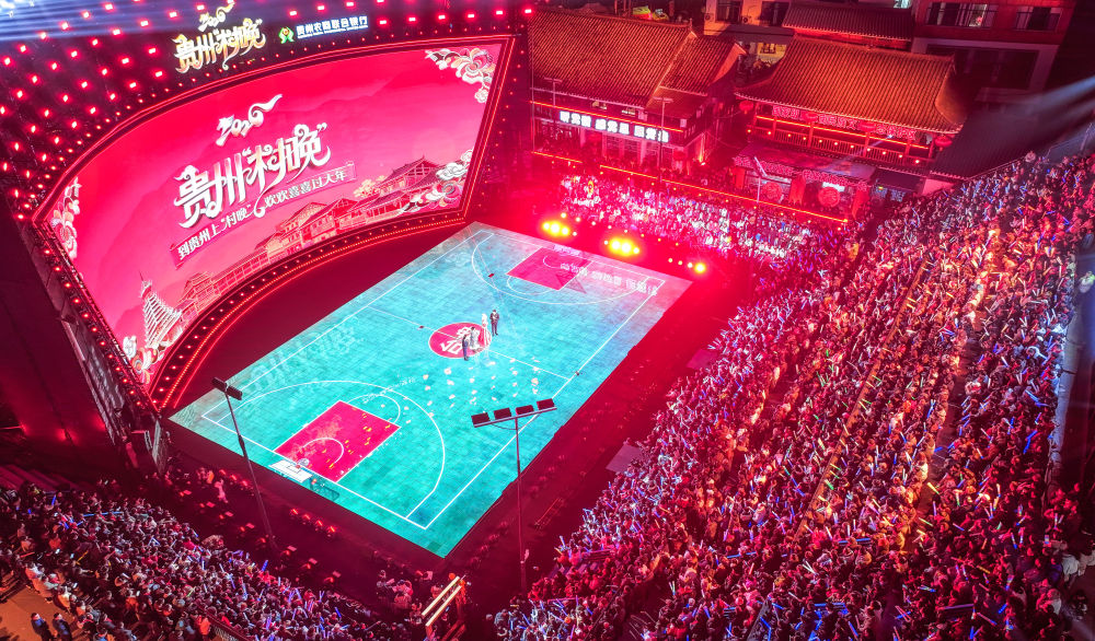 新华鲜报｜火热“村晚”！中国乡村动人年味