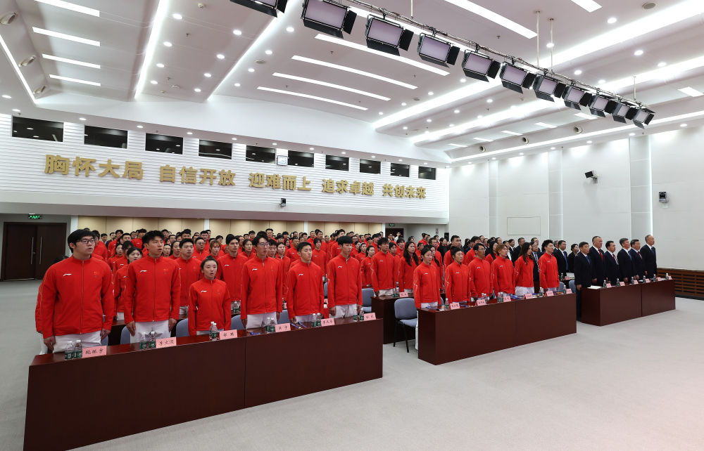 2月28日拍摄的会议现场。新华社记者 曹灿 摄