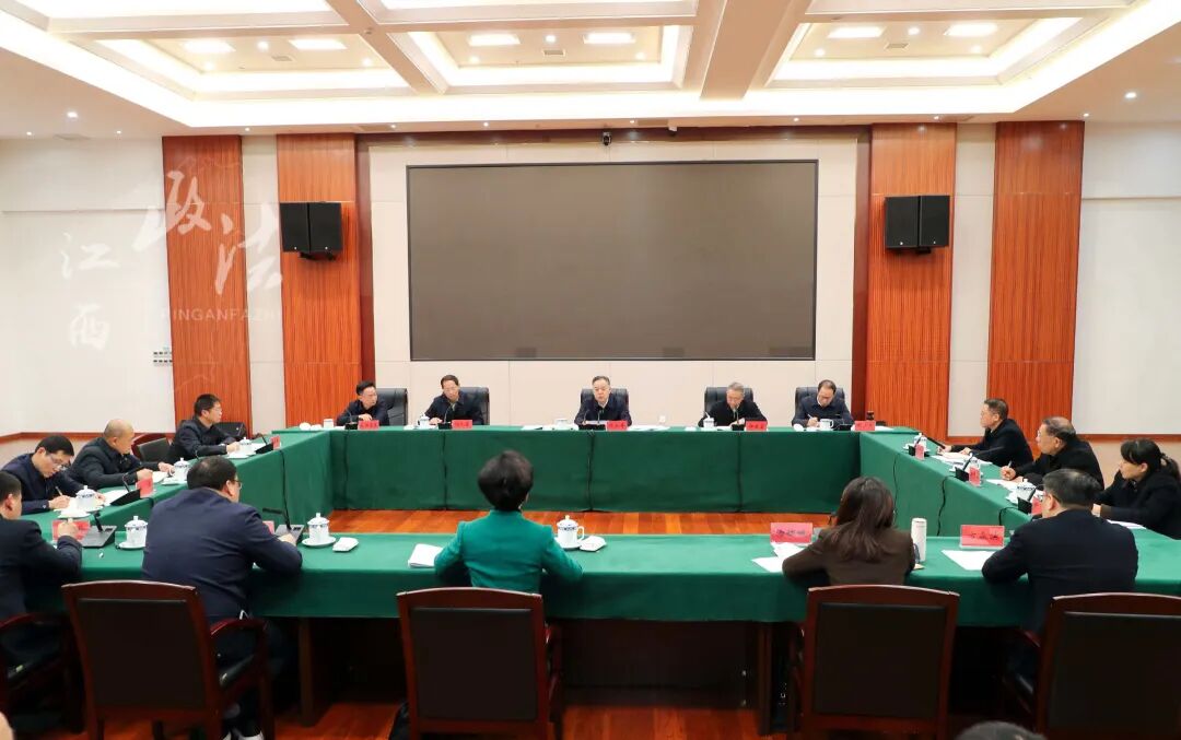 陈永奇在景德镇调研并召开座谈会