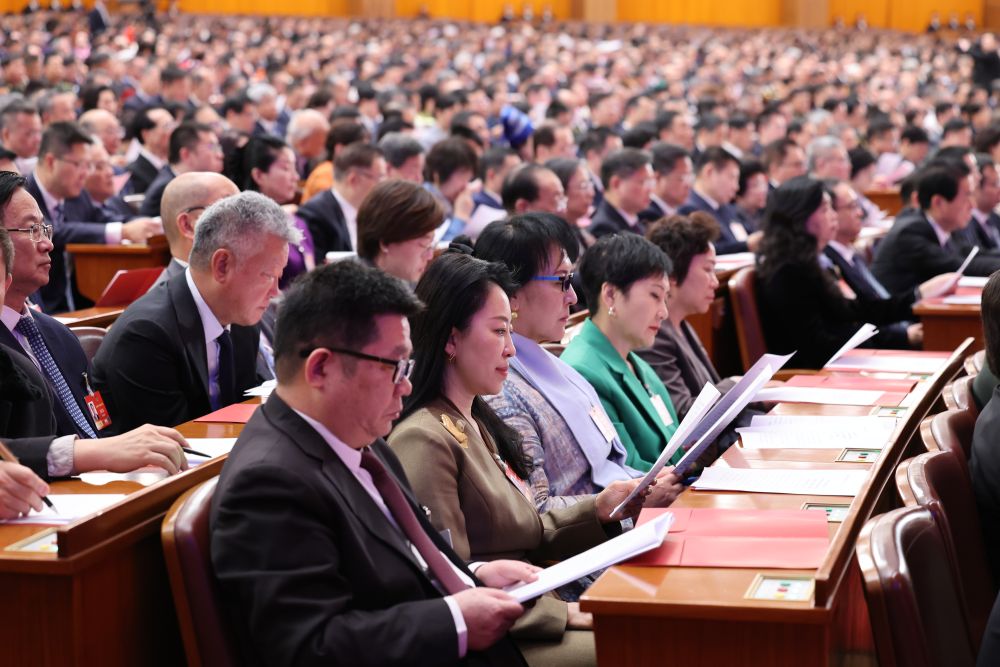 两会丨全国政协十四届四次会议闭幕会在京举行