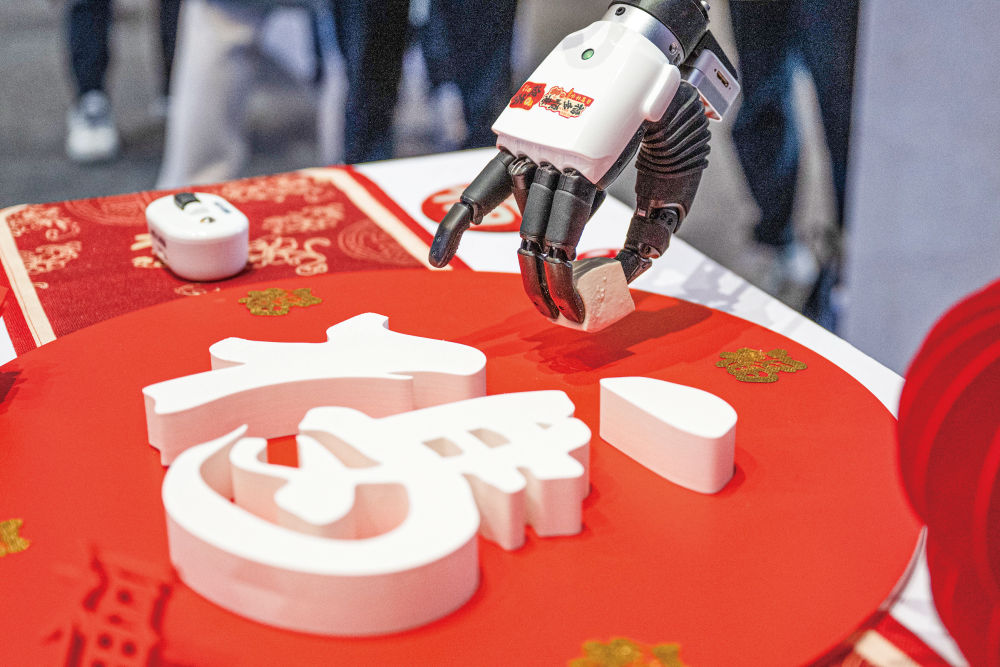 武汉：一城科技星火 托举创新高地