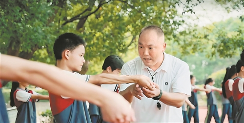 “乡村的孩子更需要我”