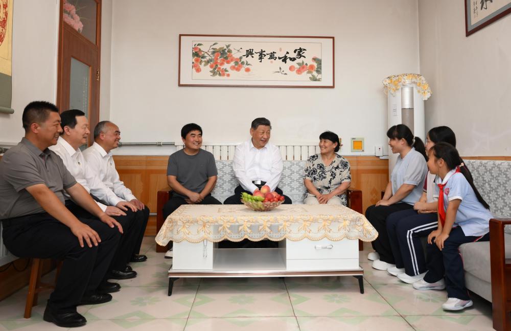 https://img-xhpfm.xinhuaxmt.com/News/202606/XxjpsgC000270_20260624_CBMFN0A009.jpg?x-oss-process=image/resize,w_1000/auto-orient,1/quality,Q_80