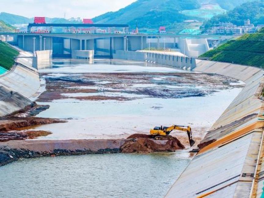 2026年中观察:房地产市场筑底回稳态势增强,二手房交易占比首超50%