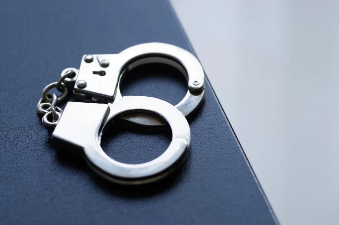 假“维权”，真敲诈，9人被抓