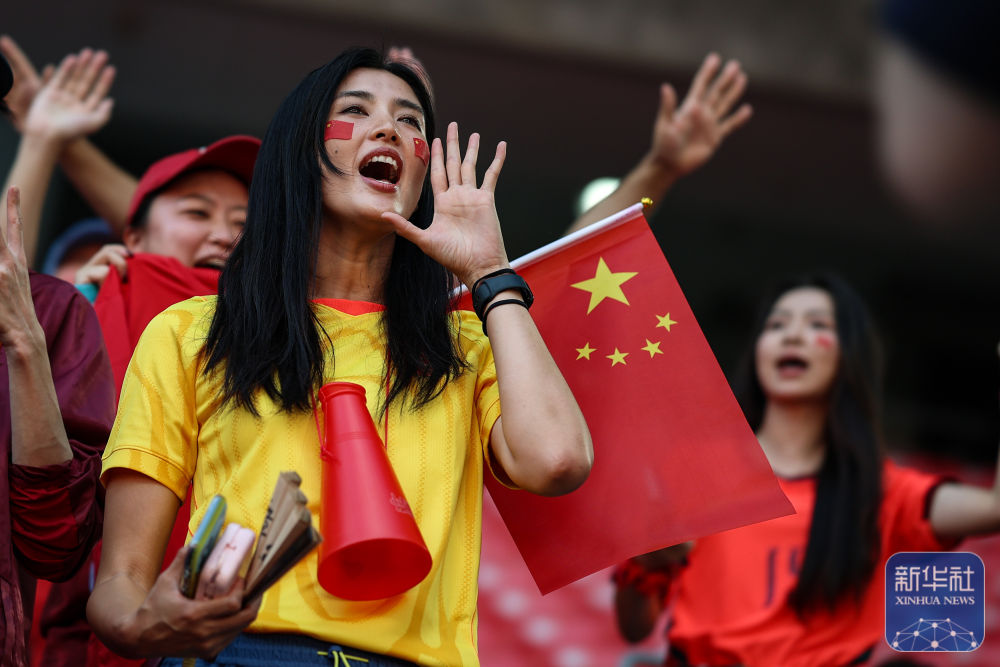 亚运会｜中国男足小组第一出线 晋级八强